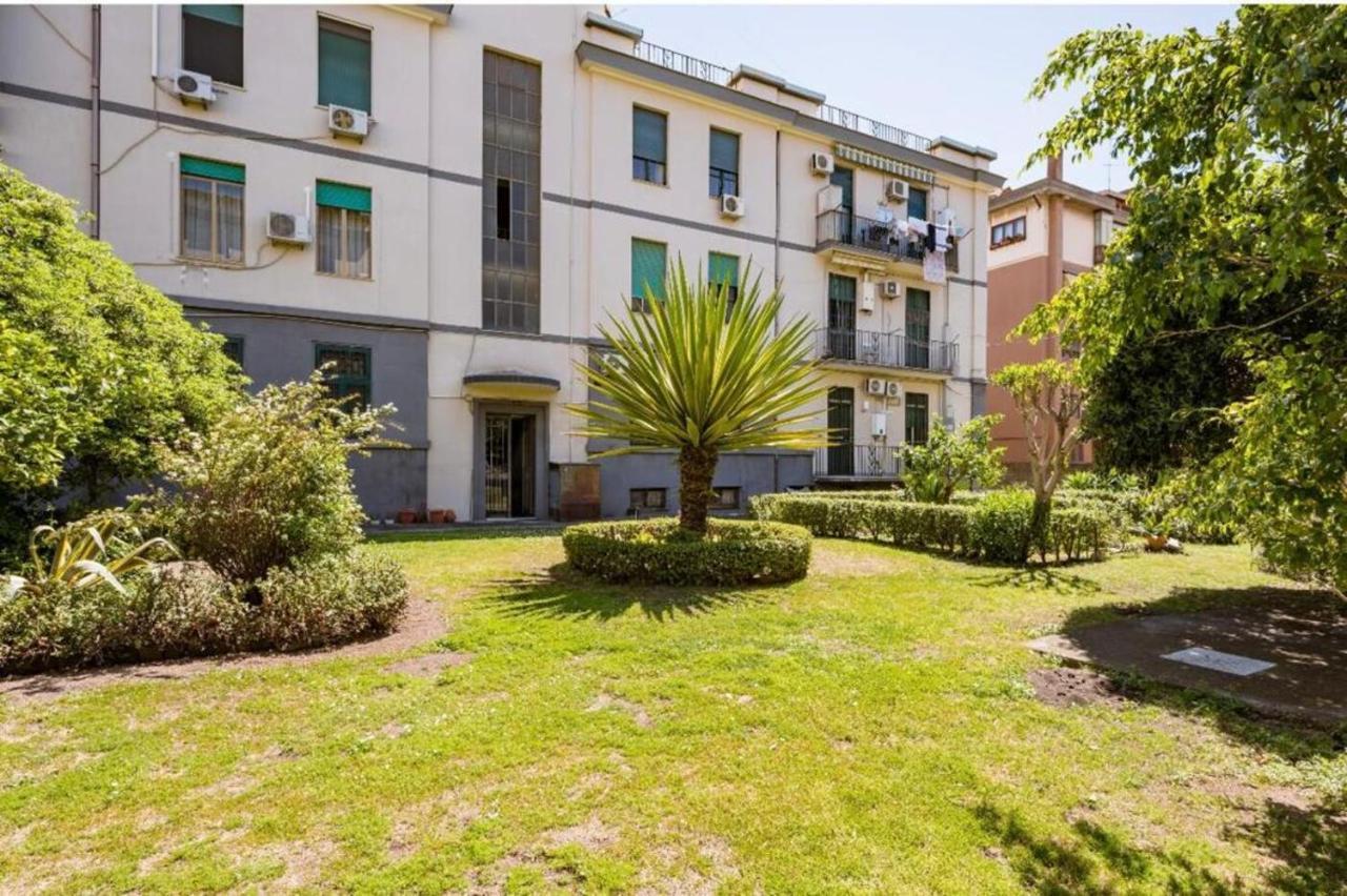 Mi Casa Tu Casa - Guest House Катания Экстерьер фото